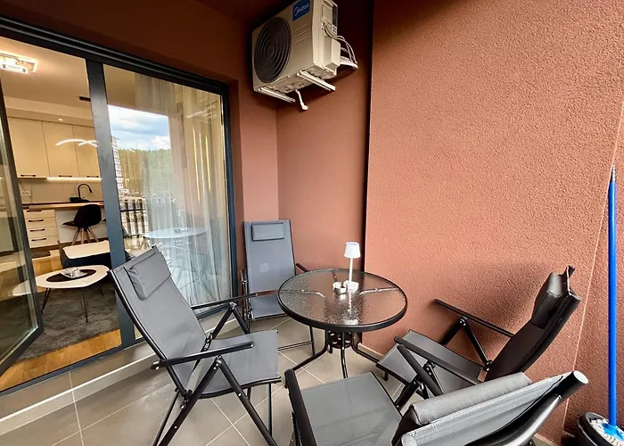 アパート Mount Desetka